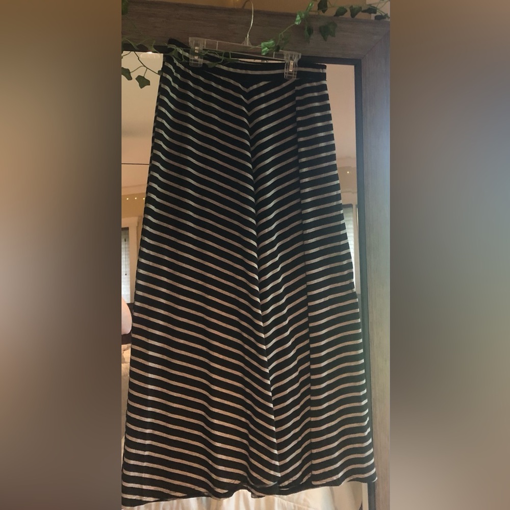 Nana USA maxi skirt. Black with light grey stripe. Size medium.